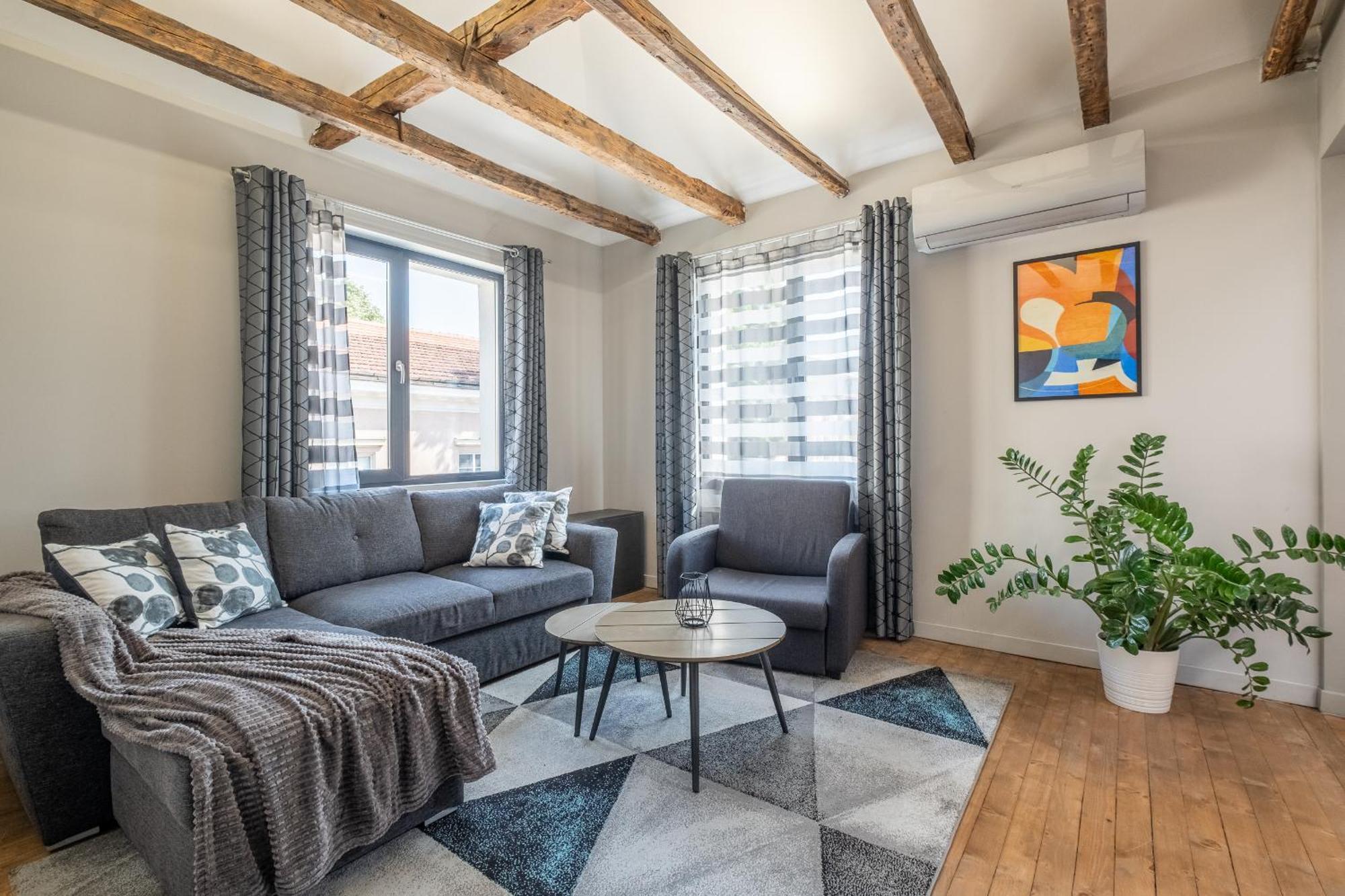 Apartemen New Le Coin Bleu - Center Sofia